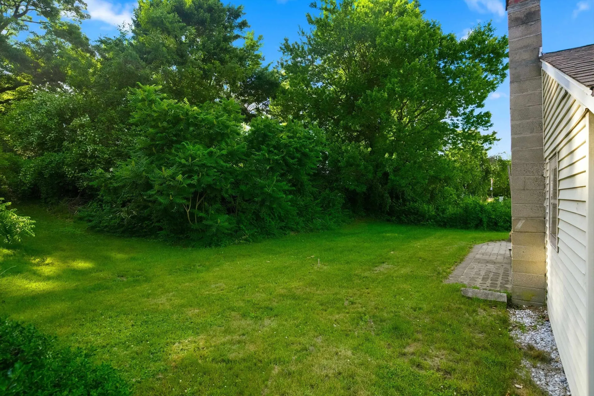 31 Hillside Avenue Derry NH 03038