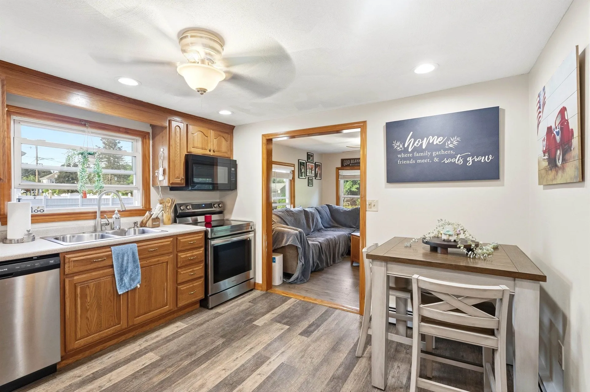 31 Hillside Avenue Derry NH 03038