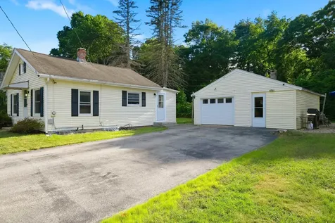 31 Hillside Avenue Derry NH 03038