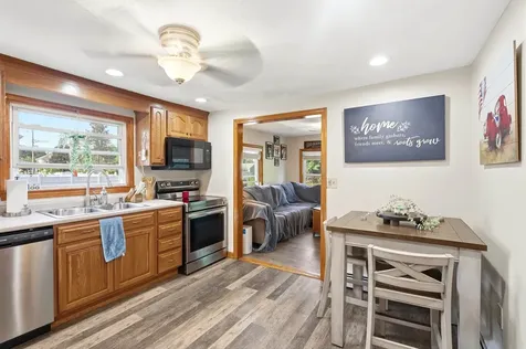 31 Hillside Avenue Derry NH 03038