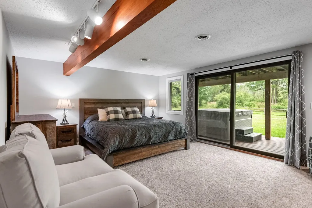 8 Wildlife Road Stowe VT 05672