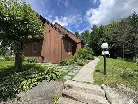 8 Wildlife Road Stowe VT 05672