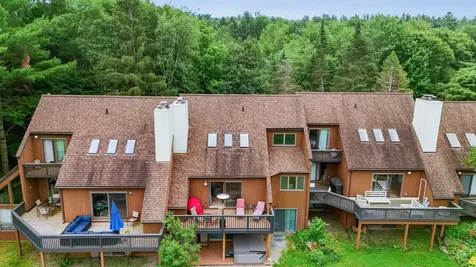 8 Wildlife Road Stowe VT 05672