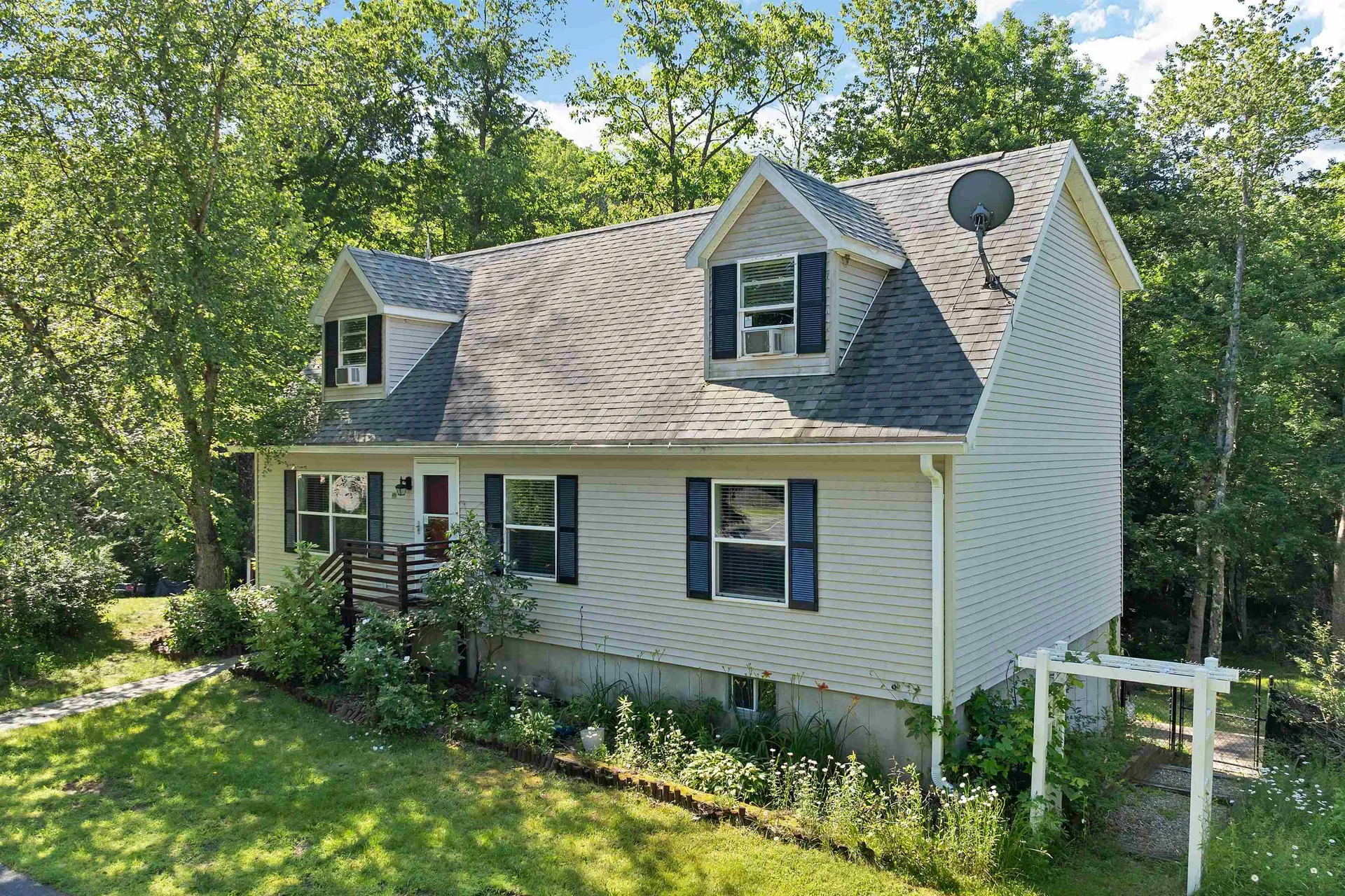 368 Chesham Road Harrisville NH 03450