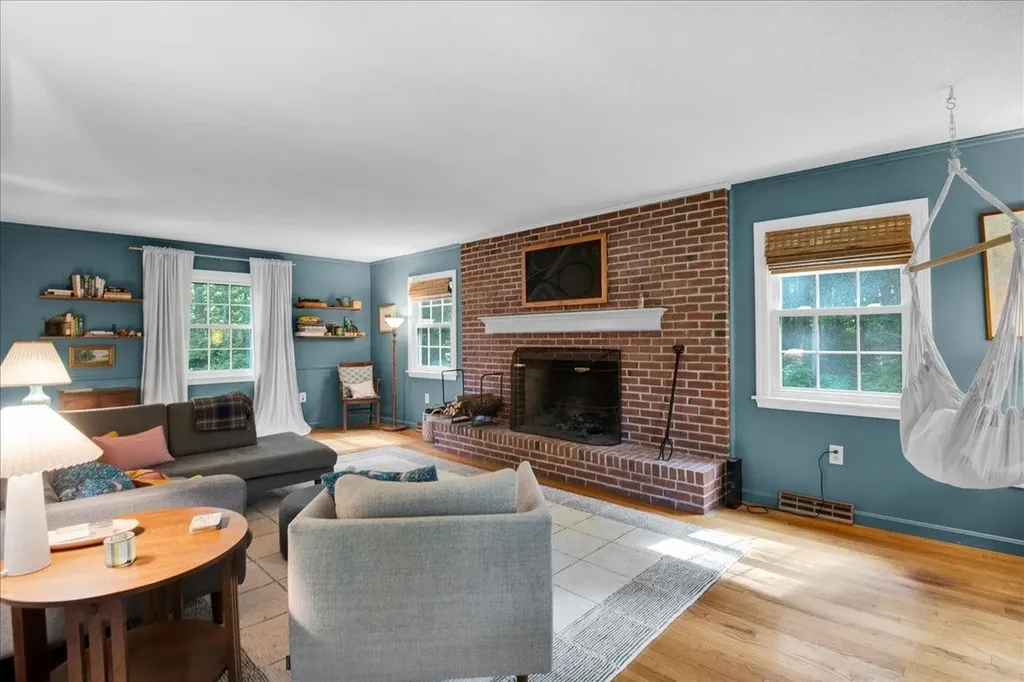 10 Birch Lane Essex Junction VT 05452