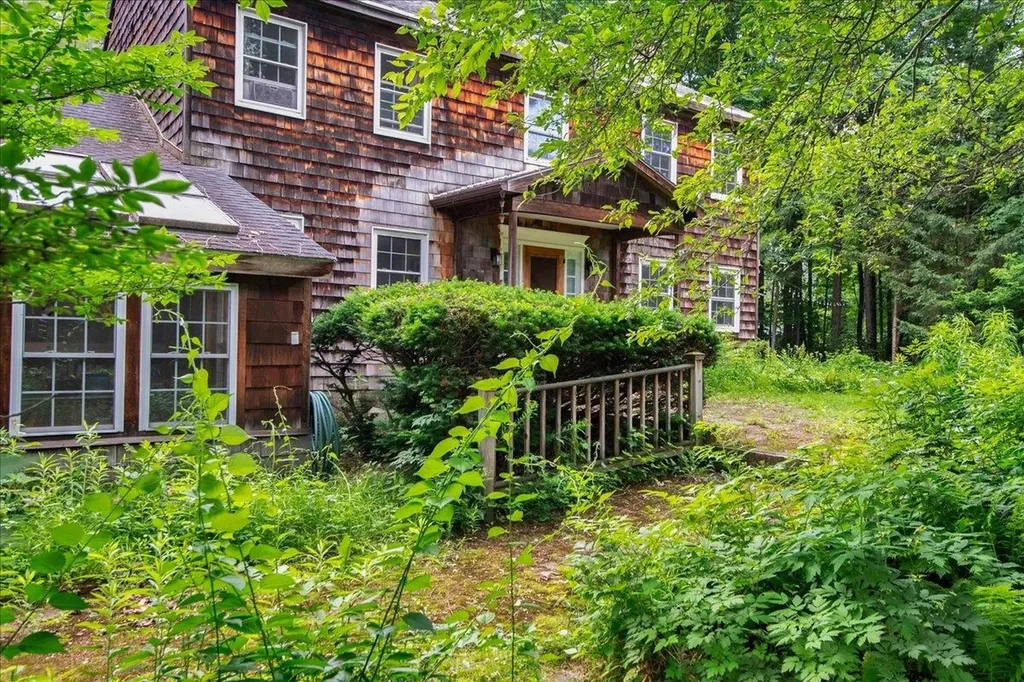 10 Birch Lane Essex Junction VT 05452