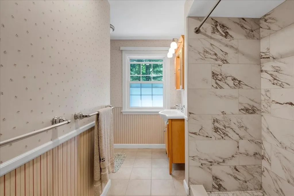 10 Birch Lane Essex Junction VT 05452