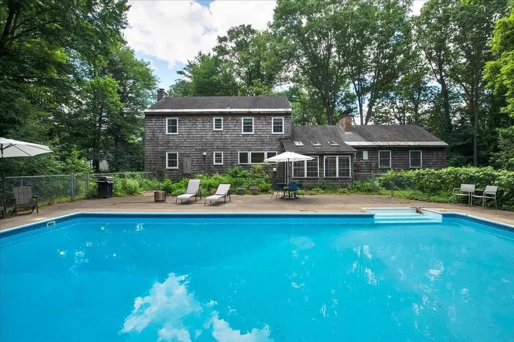 10 Birch Lane Essex Junction VT 05452