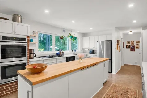 10 Birch Lane Essex Junction VT 05452