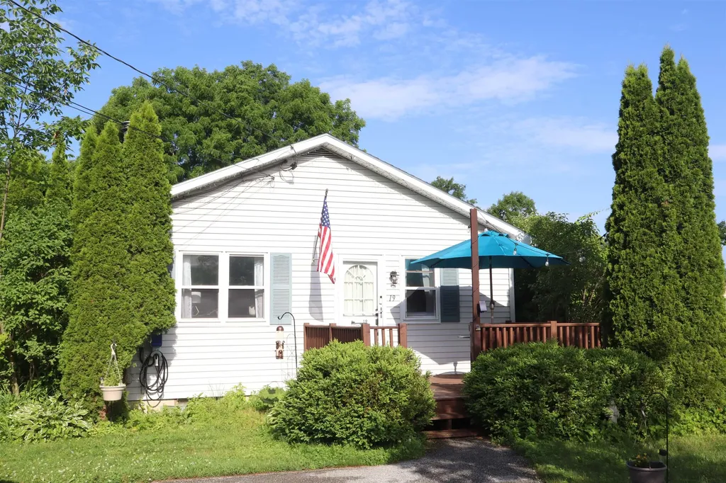 19 Phillips Street Rutland City VT 05701