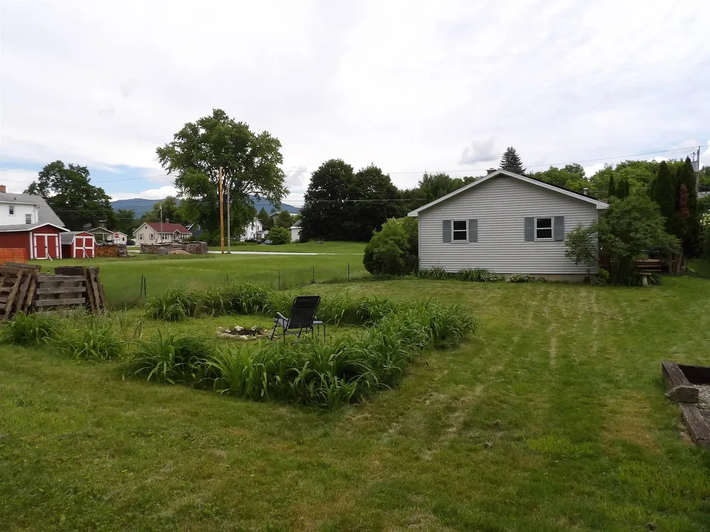 19 Phillips Street Rutland City VT 05701