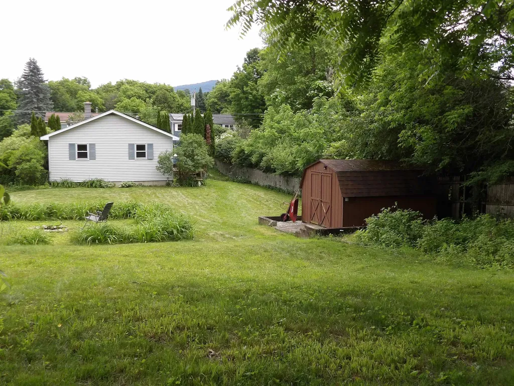 19 Phillips Street Rutland City VT 05701