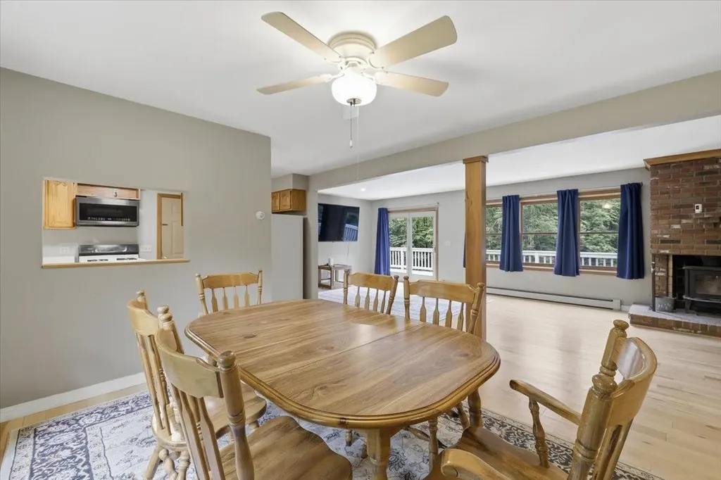 29 Woodland Lane Enfield NH 03748