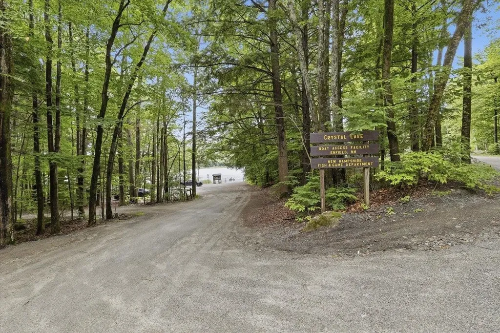 29 Woodland Lane Enfield NH 03748