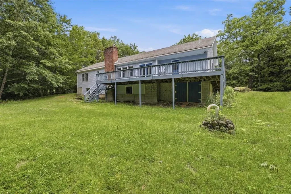 29 Woodland Lane Enfield NH 03748