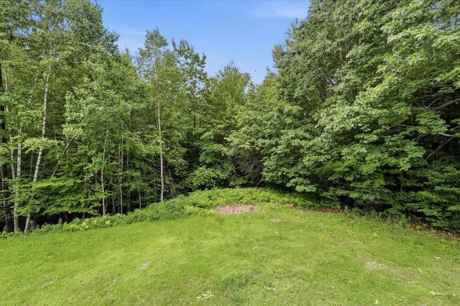 29 Woodland Lane Enfield NH 03748