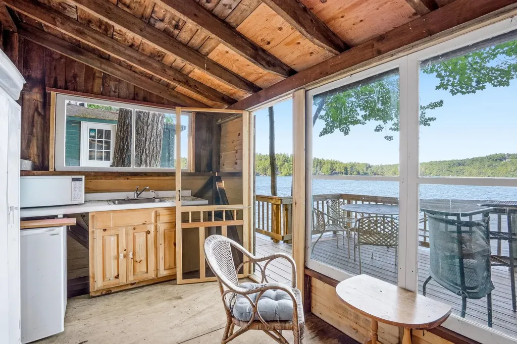 83 Eastside Road Harrisville NH 03450
