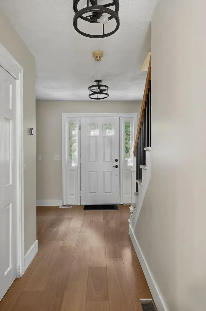 60 Horseshoe Road Windham NH 03087