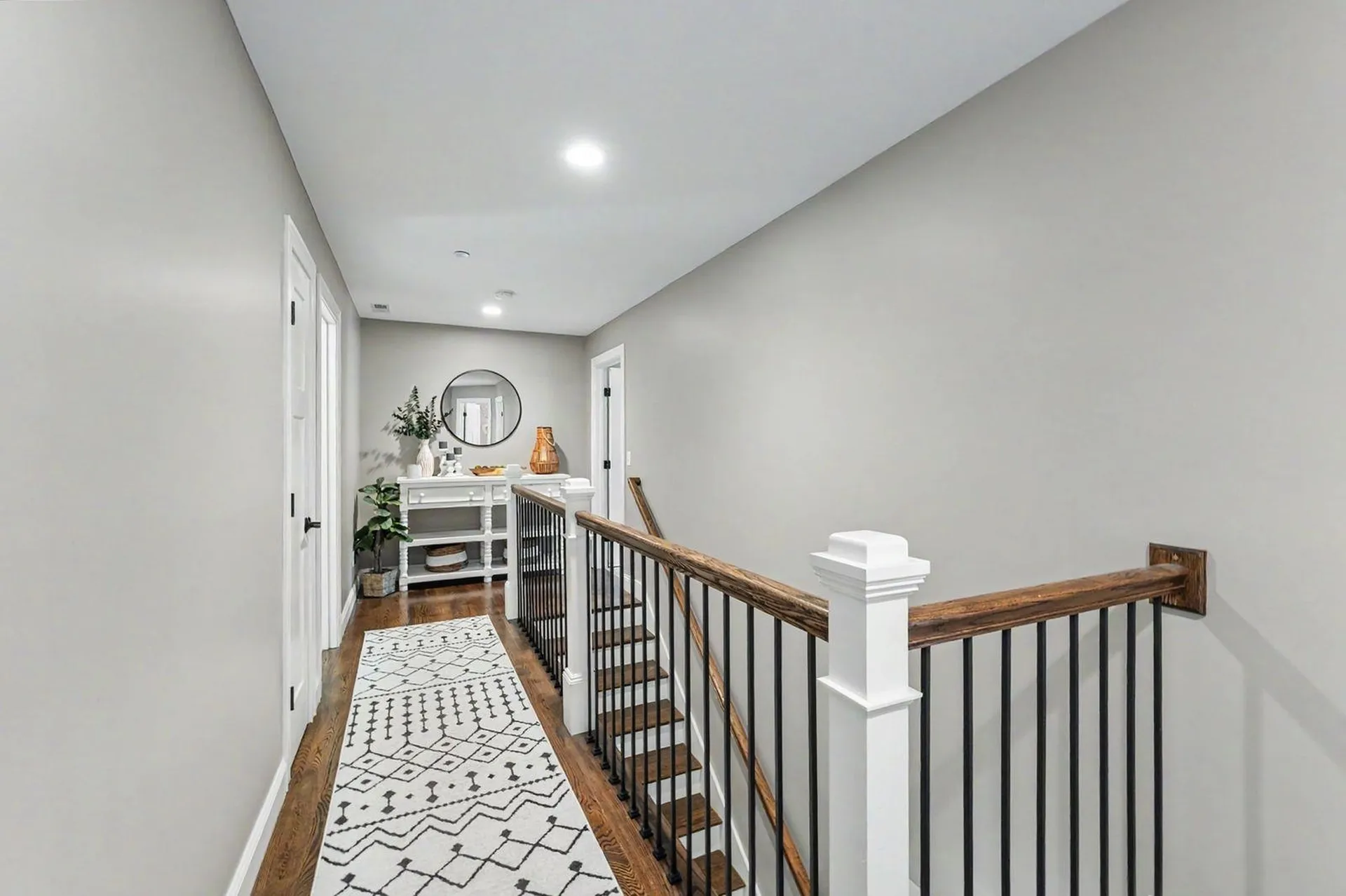 7 Valerie Lane Derry NH 03038