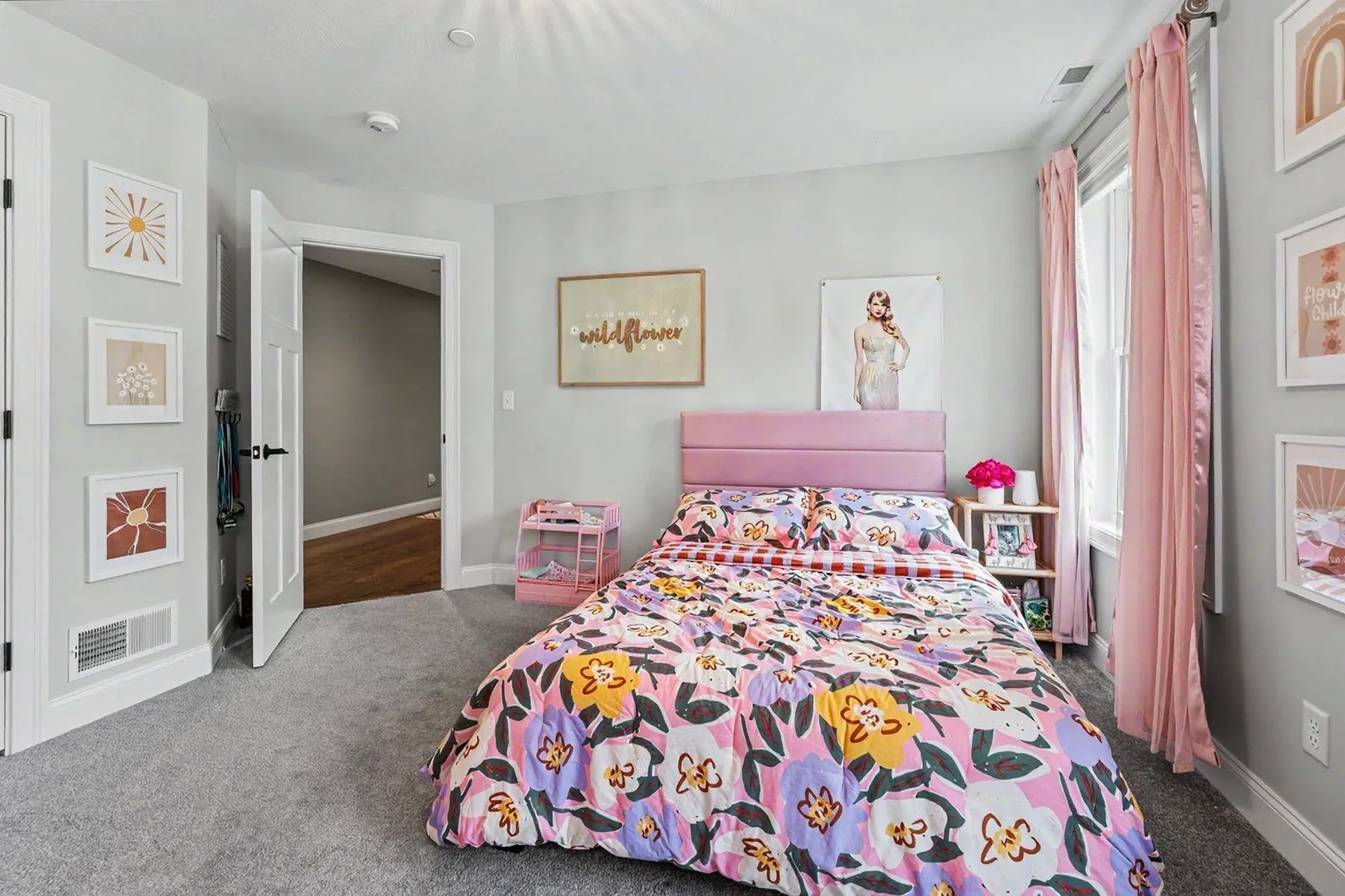 7 Valerie Lane Derry NH 03038