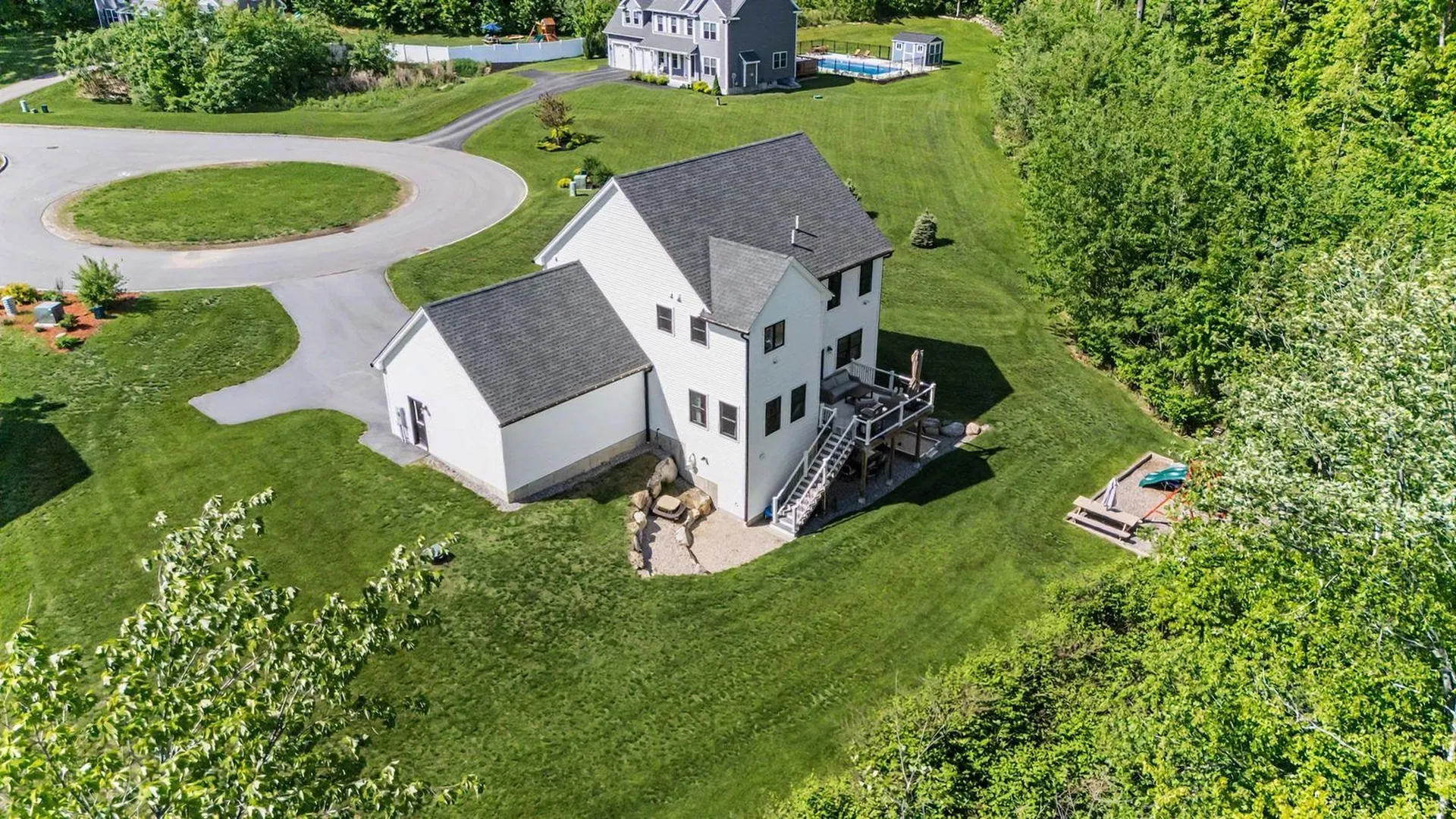 7 Valerie Lane Derry NH 03038