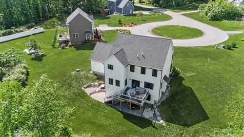 7 Valerie Lane Derry NH 03038