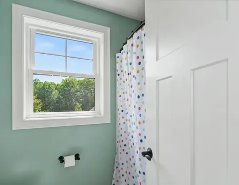 7 Valerie Lane Derry NH 03038