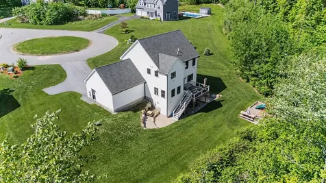 7 Valerie Lane Derry NH 03038
