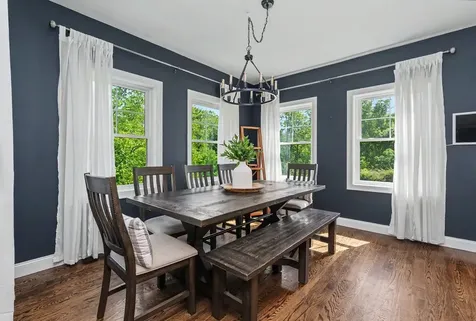 7 Valerie Lane Derry NH 03038