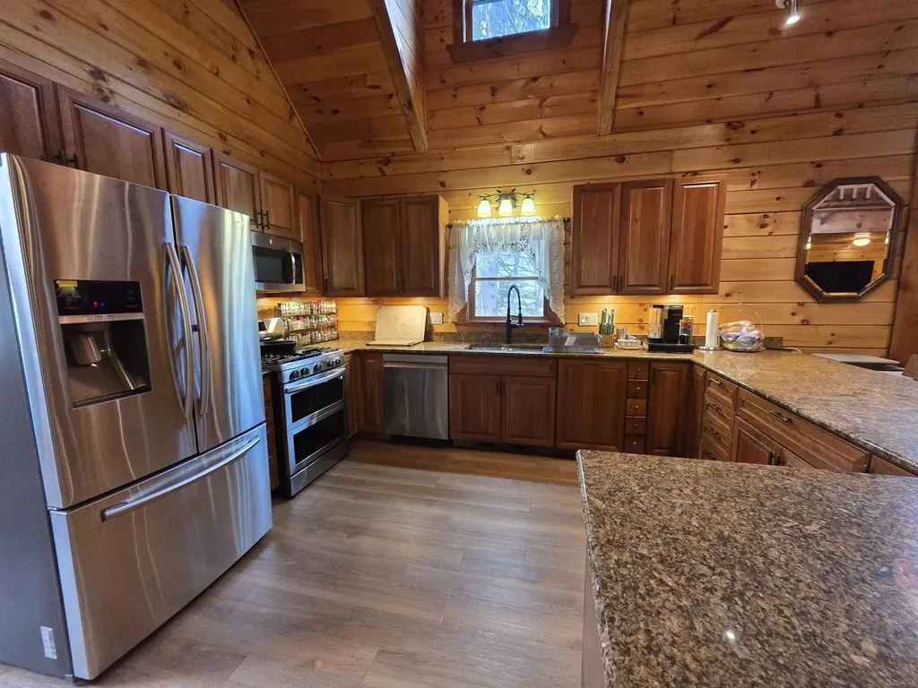 436 Lockehaven Road Enfield NH 03748