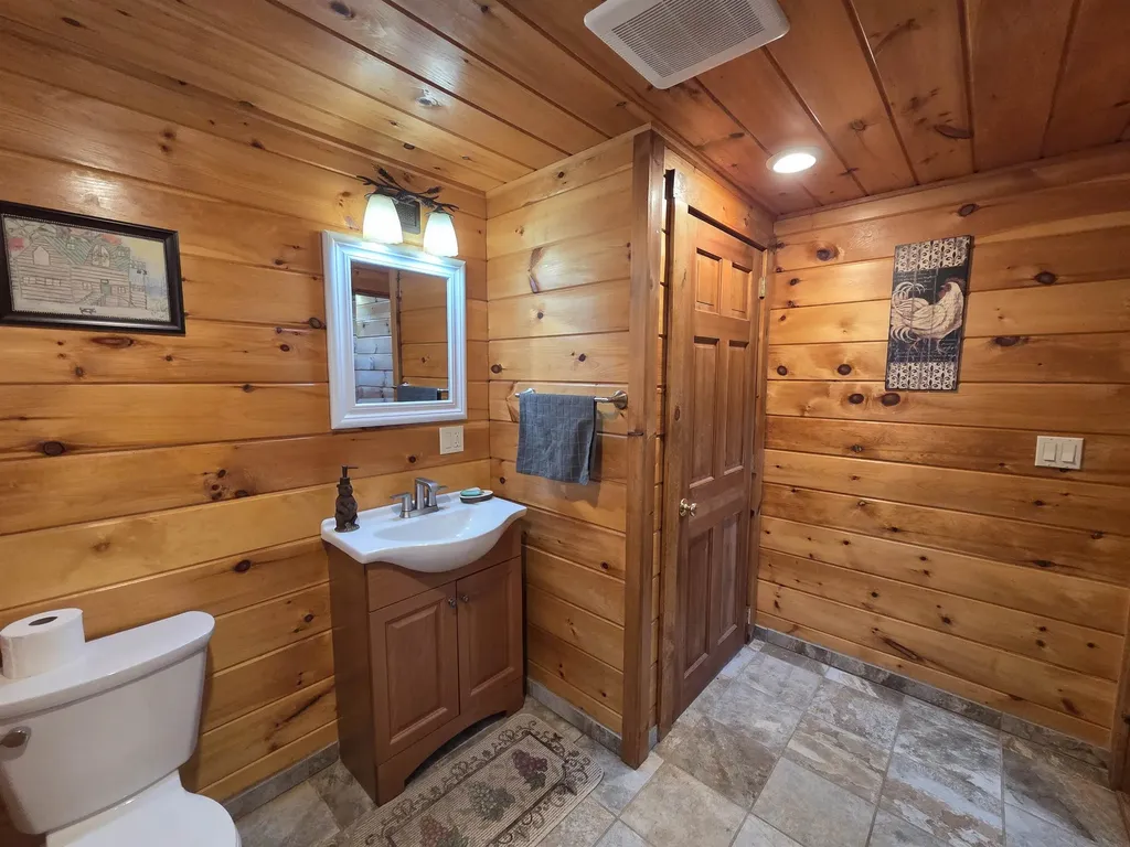 436 Lockehaven Road Enfield NH 03748