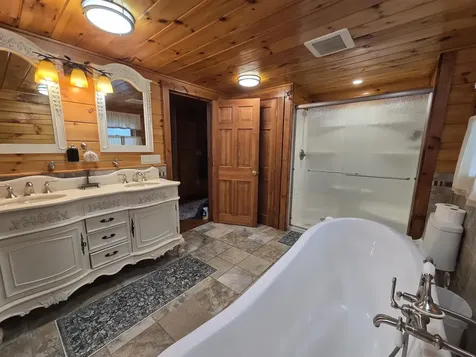 436 Lockehaven Road Enfield NH 03748