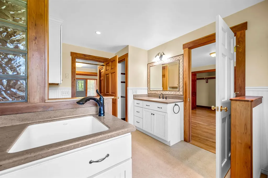 87 Bailey Pond Road Marshfield VT 05658