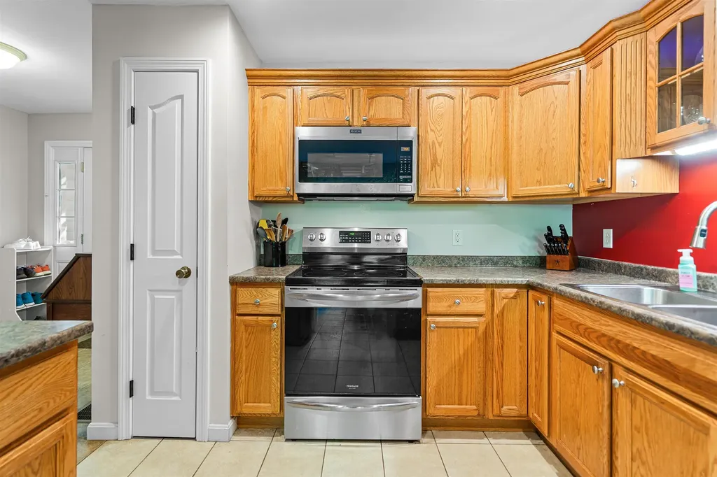 31 Cabernet Drive Concord NH 03303