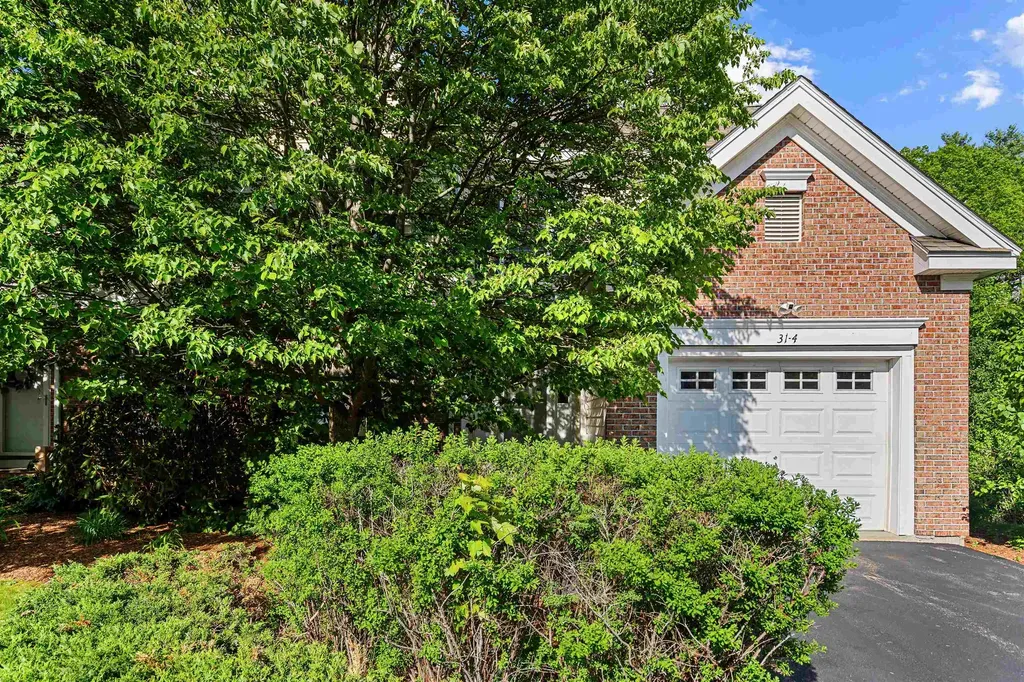 31 Cabernet Drive Concord NH 03303