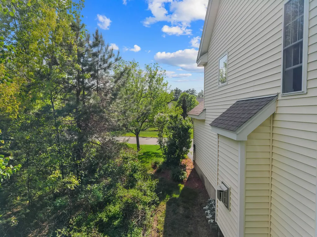 31 Cabernet Drive Concord NH 03303