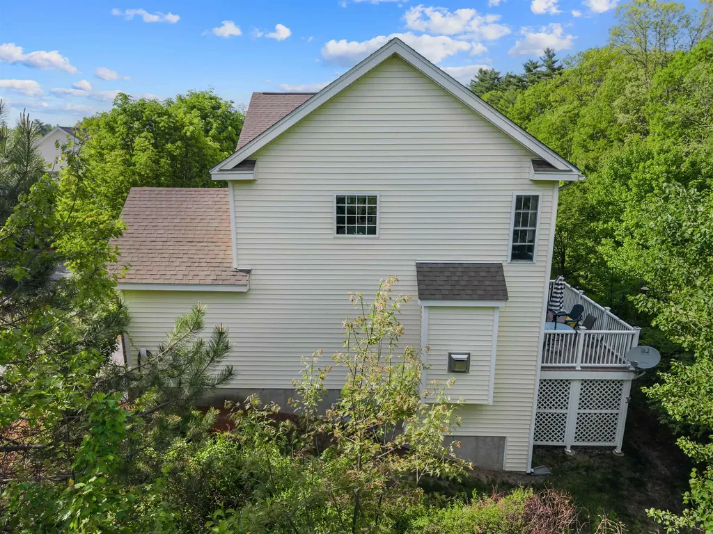 31 Cabernet Drive Concord NH 03303