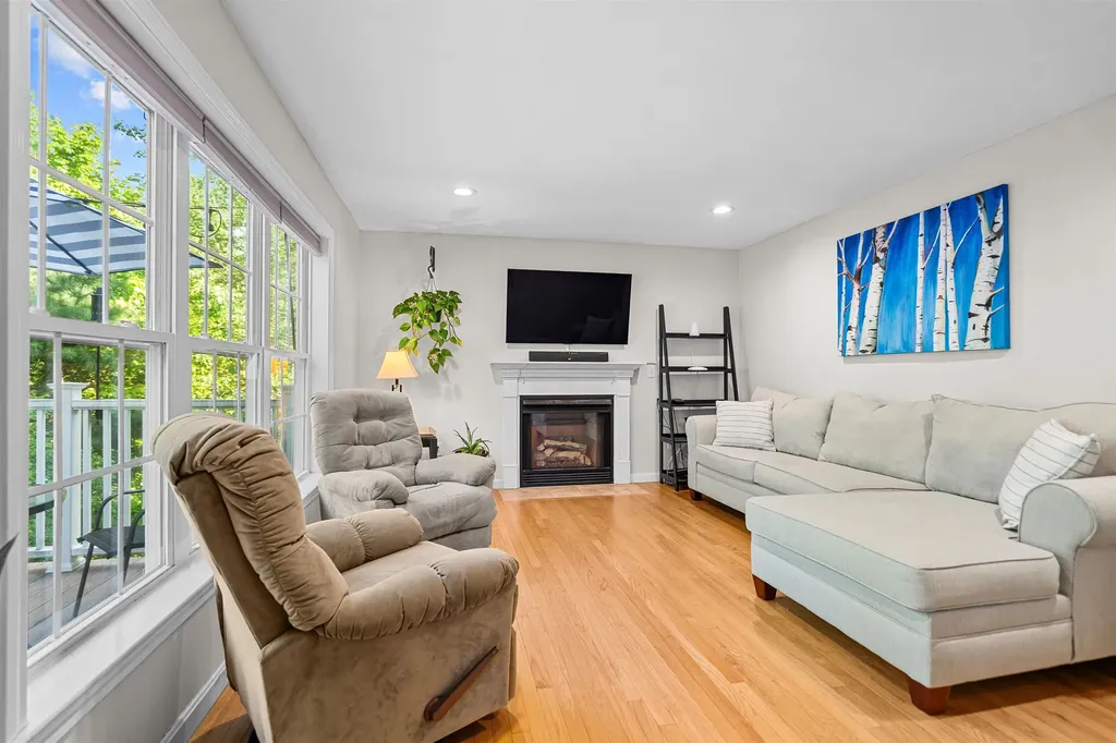 31 Cabernet Drive Concord NH 03303