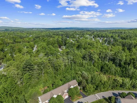 31 Cabernet Drive Concord NH 03303