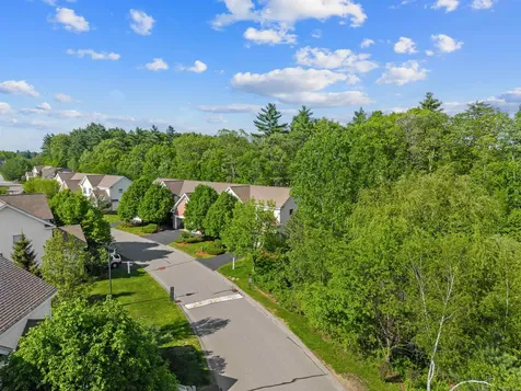 31 Cabernet Drive Concord NH 03303
