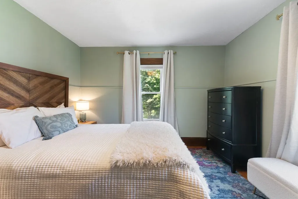 39 Locust Street Brattleboro VT 05301