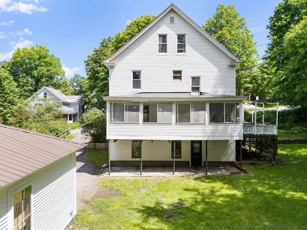 39 Locust Street Brattleboro VT 05301