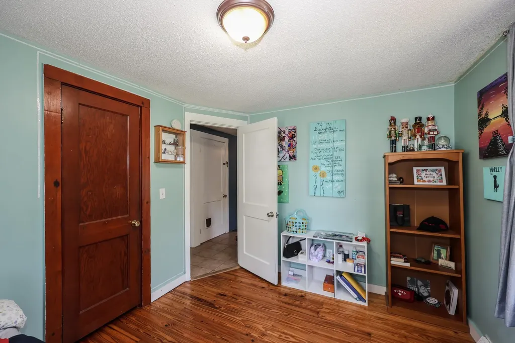 419 Cohas Avenue Manchester NH 03109