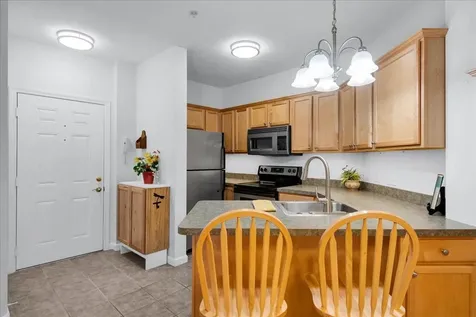 10 Kellogg Road Essex VT 05452