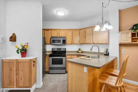 10 Kellogg Road Essex VT 05452