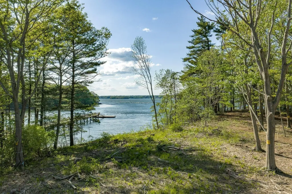 82 Shipwright Way Newington NH 03801