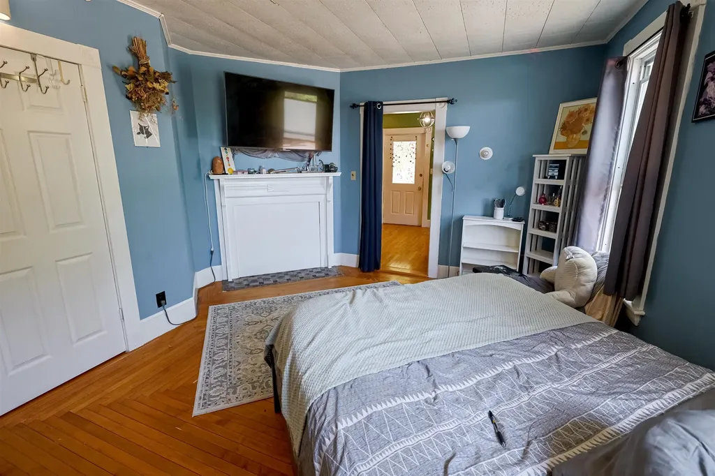 34 Floral Avenue Dover NH 03820