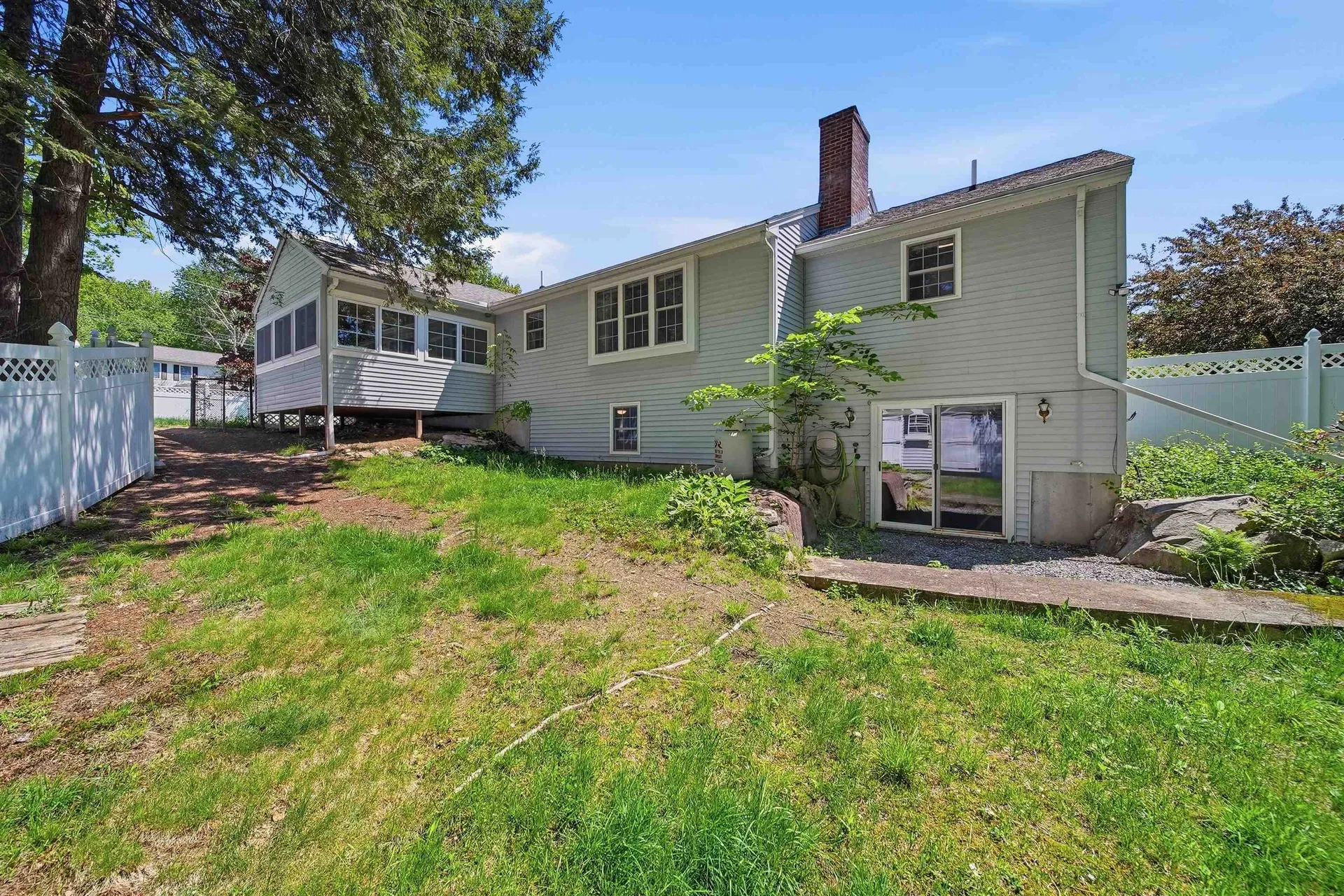 2 Ben Circle Goffstown NH 03045