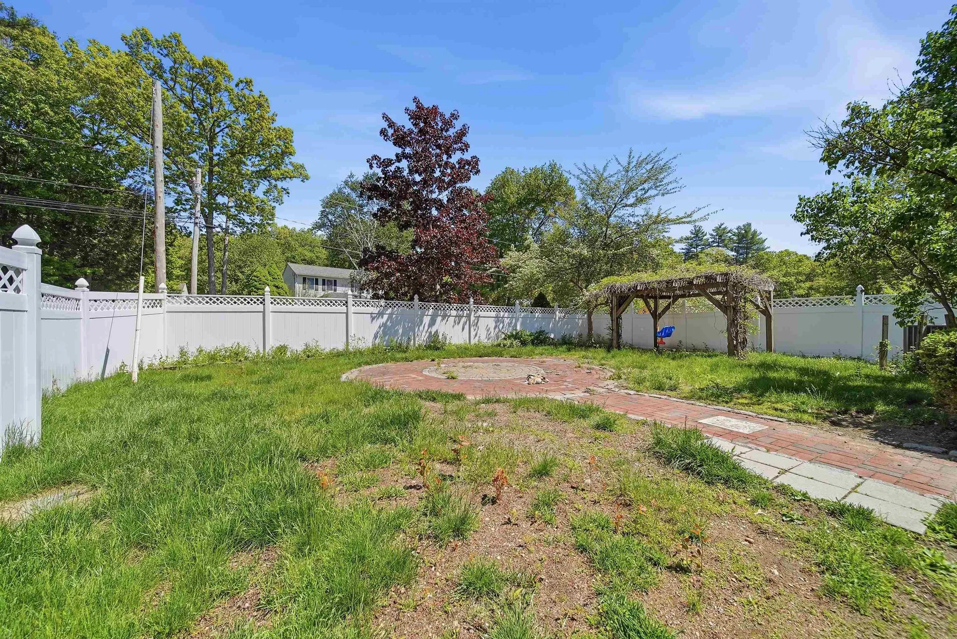 2 Ben Circle Goffstown NH 03045