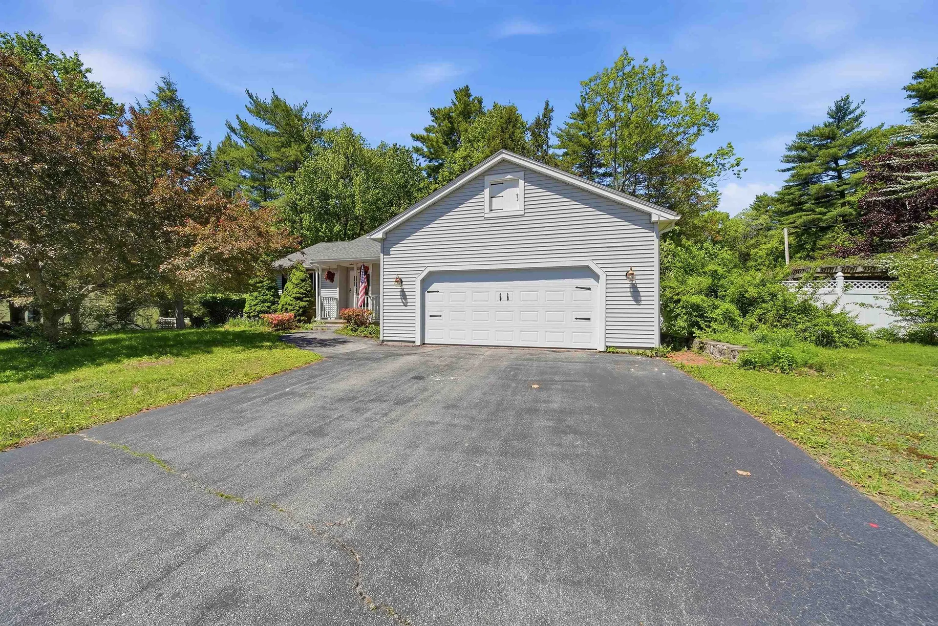 2 Ben Circle Goffstown NH 03045